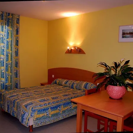 Apartment La Peyrie